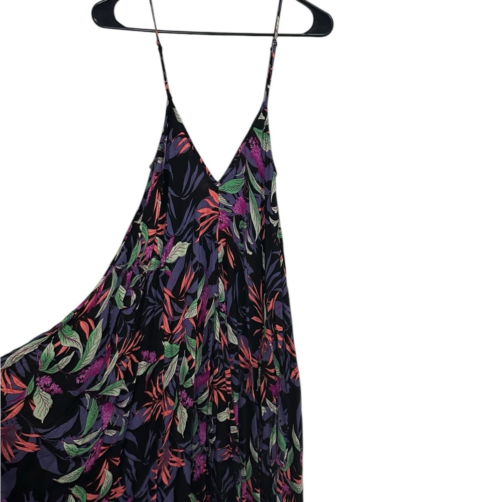 👻 Japna Flowy Floral Dress